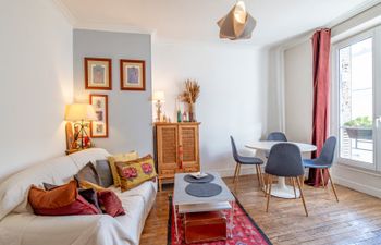 The Graceful Embrace Holiday Home