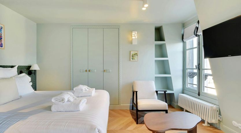 Photo of Culture & History