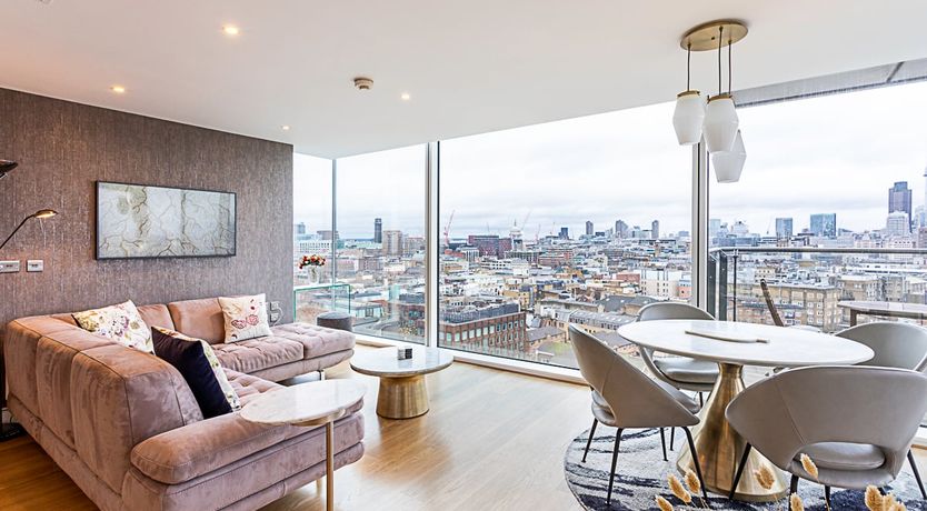 Photo of The Regal Crown