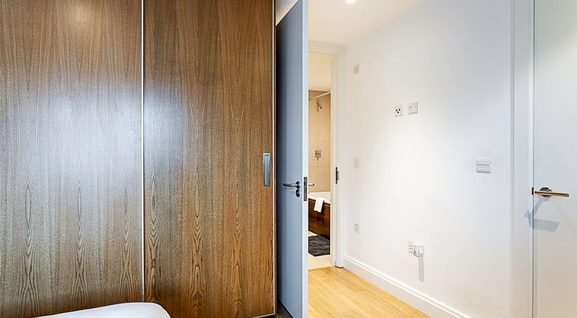 Photo of The Regal Crown