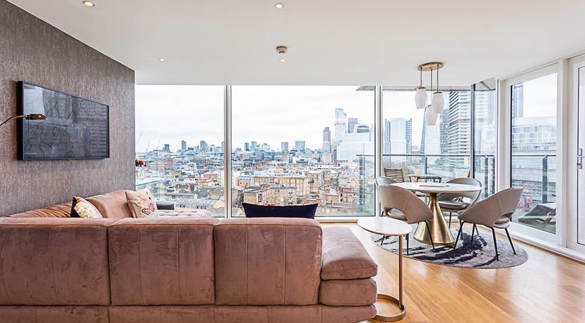 Photo of The Regal Crown