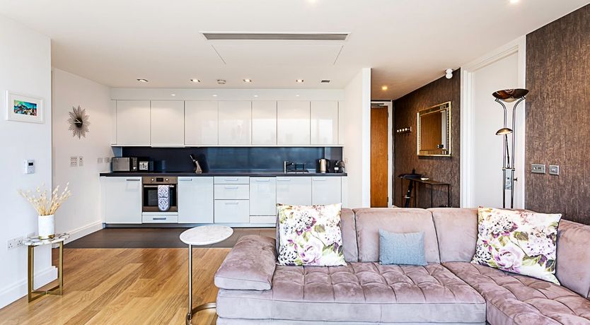 Photo of The Regal Crown