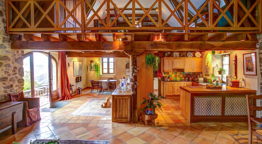 Photo of Gilded Sunburst