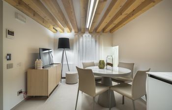 Bridges & Squares Holiday Home