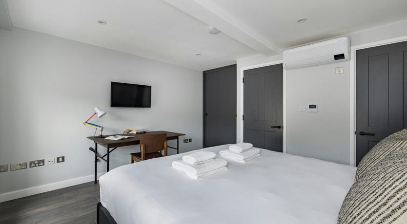 Photo of Piccadilly Place