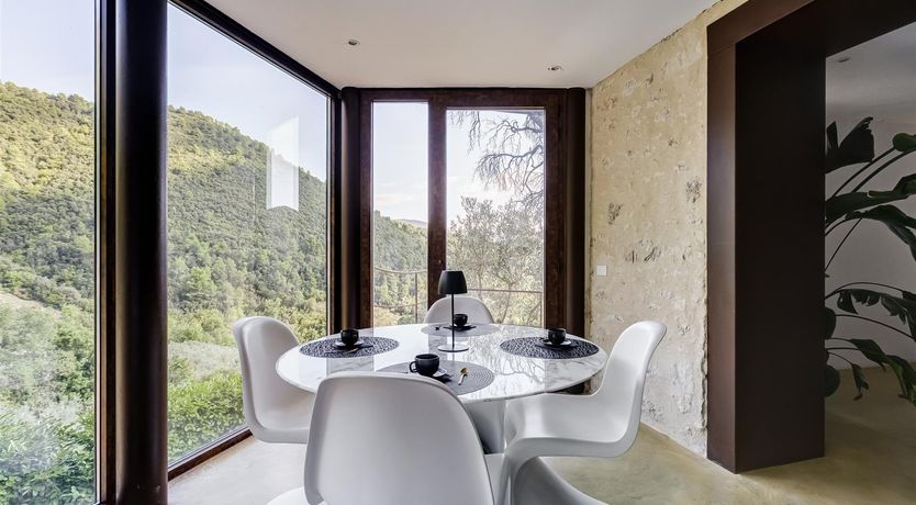 Photo of Old Olive Shade