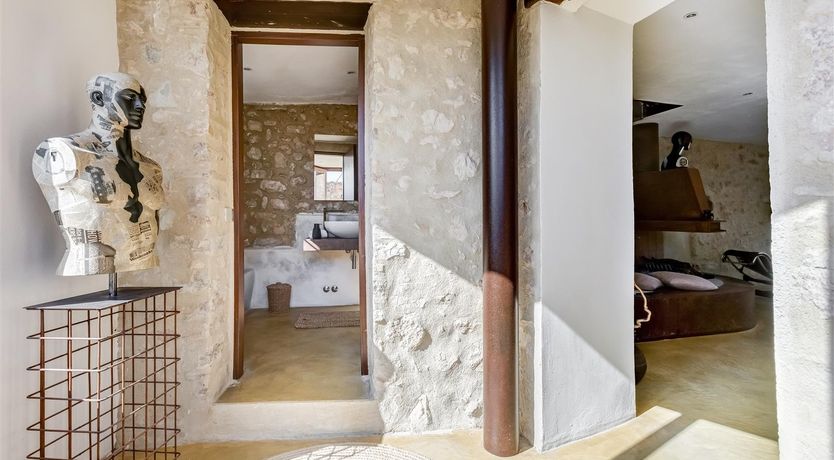 Photo of Old Olive Shade