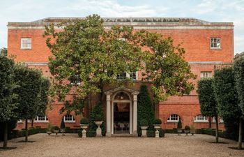 Cedar Manor Holiday Home