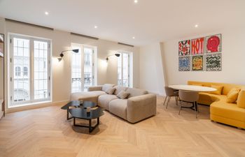 Paris Magic Holiday Home