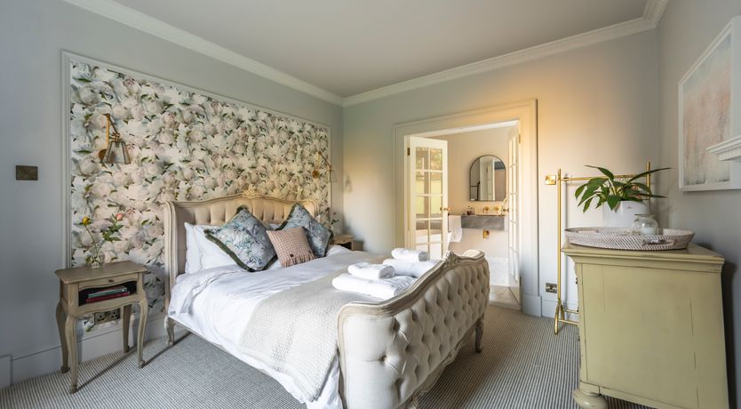 Photo of Donview Manor