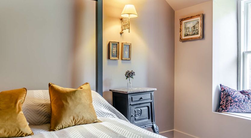 Photo of Donview Manor