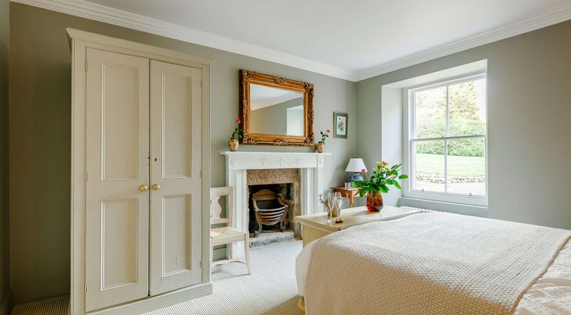 Photo of Donview Manor