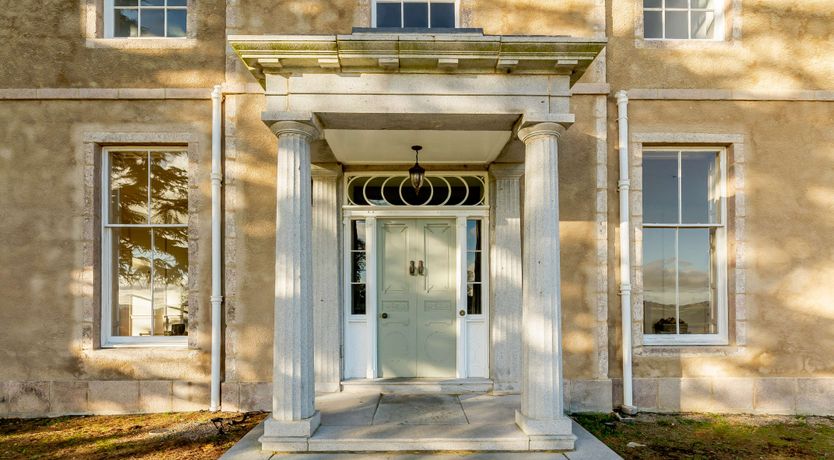 Photo of Donview Manor