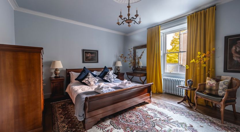 Photo of Donview Manor