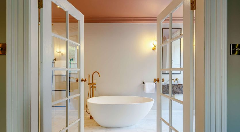 Photo of Donview Manor