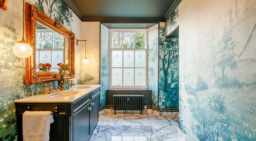 Photo of Donview Manor