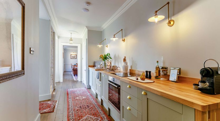 Photo of Donview Manor