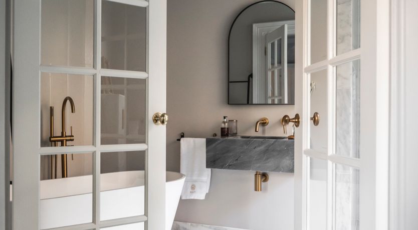 Photo of Donview Manor