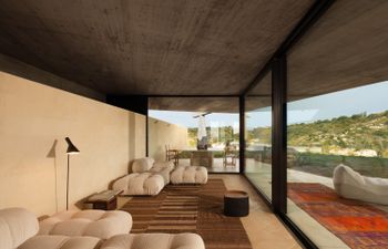Exquisite Horizon Holiday Home