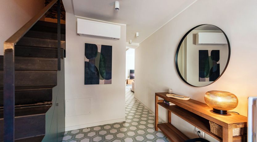 Photo of Pictures & Mirrors