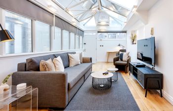 Covent Garden Charmer Holiday Home
