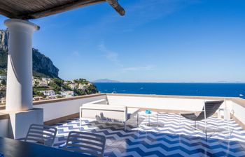 Azure Bay View Holiday Home