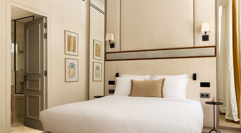 Photo of Parisian Ivory