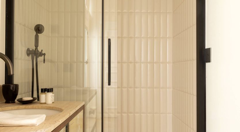 Photo of Parisian Ivory