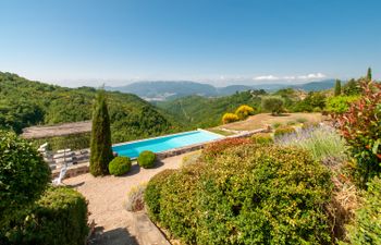 Watchtower Stories Holiday Home