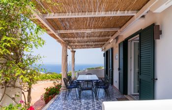 Capri Infinity Holiday Home