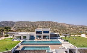 Photo of The Cliffside Retreat