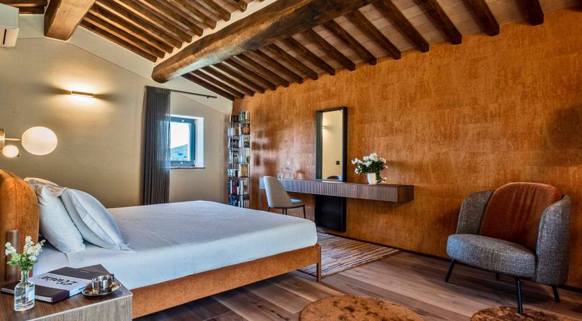 Photo of Chianti Whispers