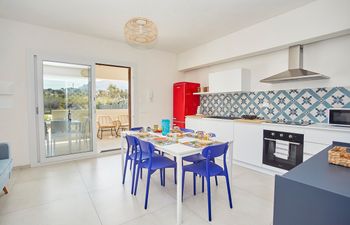 The Sea's Treasure Holiday Home