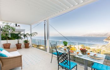 The Queen Holiday Home