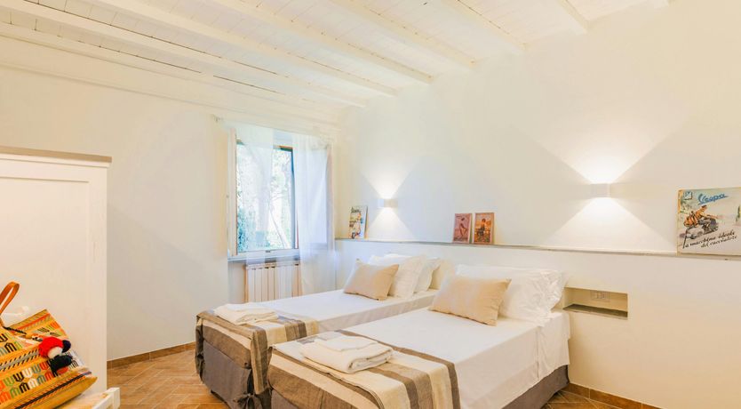 Photo of Leccio Love