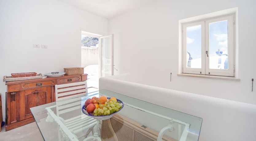 Photo of Capri Sunshine