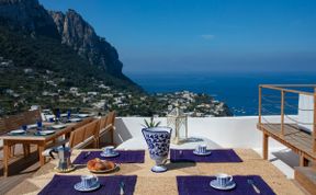 Photo of Capri Sunshine