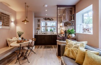 The Orchard Dwelling Holiday Home