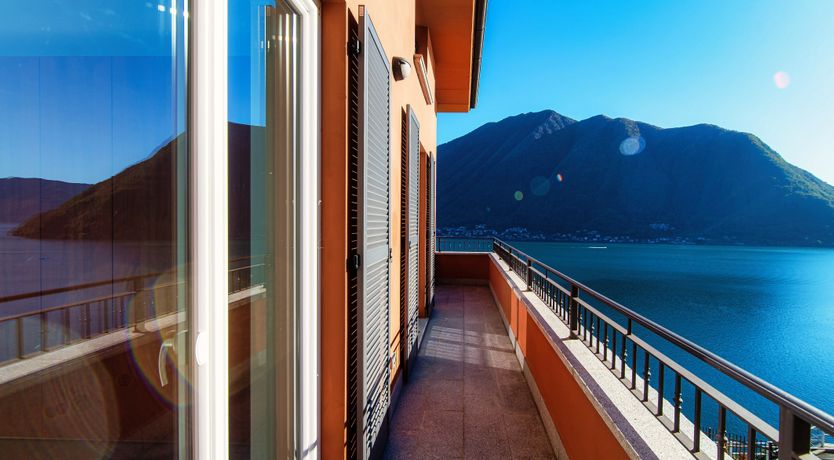Photo of Lake Shore View