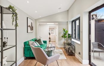 The Willow Love Holiday Home