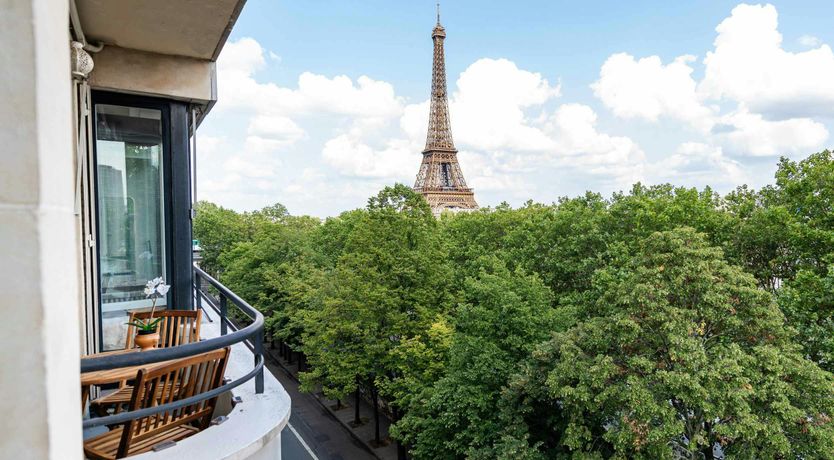 Photo of Eiffel Perch
