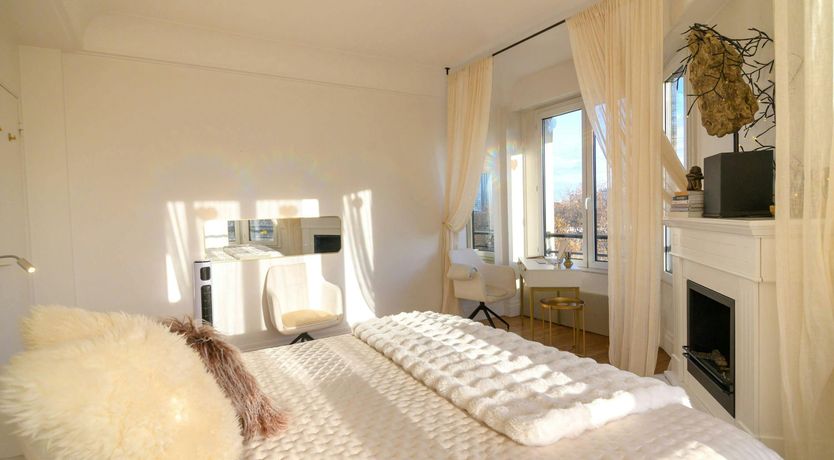 Photo of Eiffel Perch