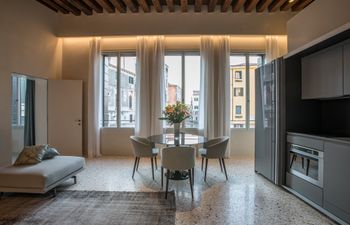 Canals of Serenity Holiday Home