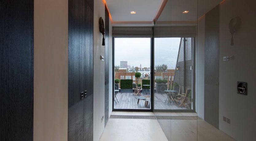 Photo of Knightsbridge Embrace