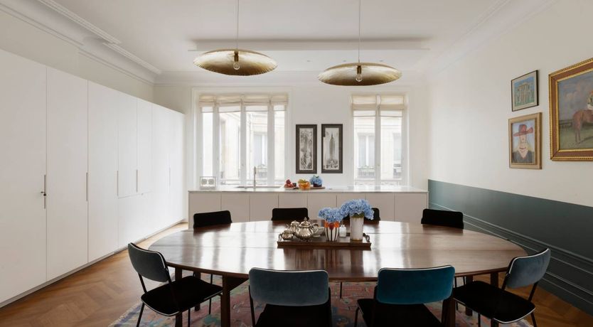 Photo of Elegant Parisian Retreat