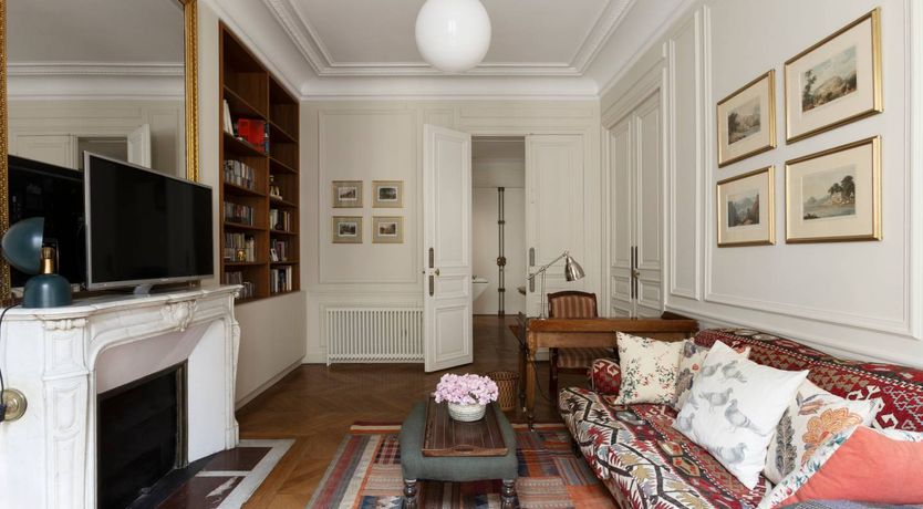 Photo of Elegant Parisian Retreat