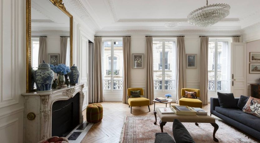 Photo of Elegant Parisian Retreat