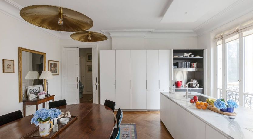 Photo of Elegant Parisian Retreat