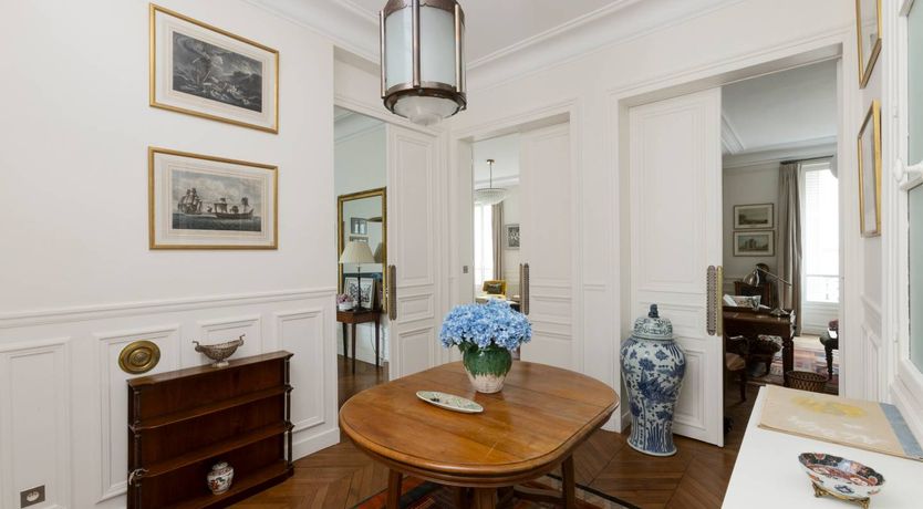 Photo of Elegant Parisian Retreat