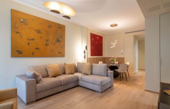 A Serene Vista Holiday Home